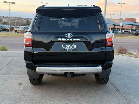 Used 2023 Toyota 4Runner TRD Off-Road Premium AWD/4WD image 7