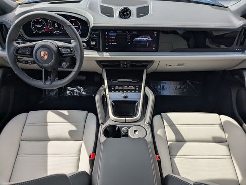 New 2026 Porsche Cayenne Coupe image 23