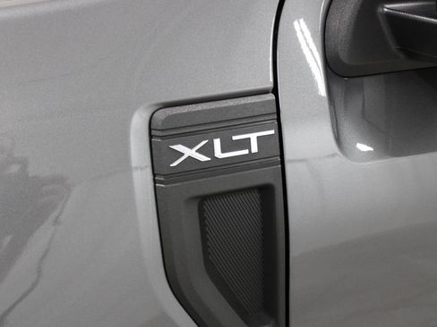 Used 2025 Ford Maverick XLT w/ XLT Luxury Package AWD/4WD image 14