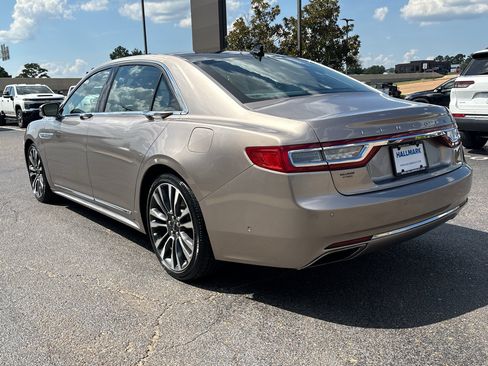 Used 2019 Lincoln Continental Reserve FWD image 6