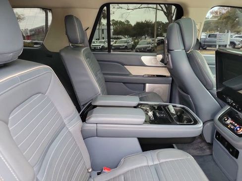 Used 2018 Lincoln Navigator Black Label w/ Cargo Package image 31