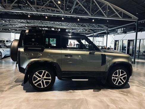 Used 2024 Land Rover Defender 90 X-Dynamic SE AWD/4WD image 6
