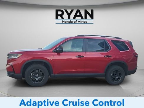 Used 2023 Honda Pilot TrailSport image 9