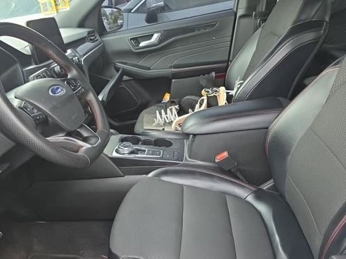 Used 2023 Ford Escape ST-Line w/ Equipment Group 301A FWD image 8