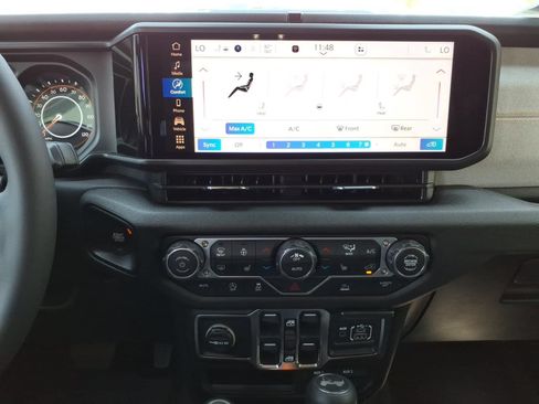 New 2026 Jeep Wrangler Unlimited Sport AWD/4WD image 18