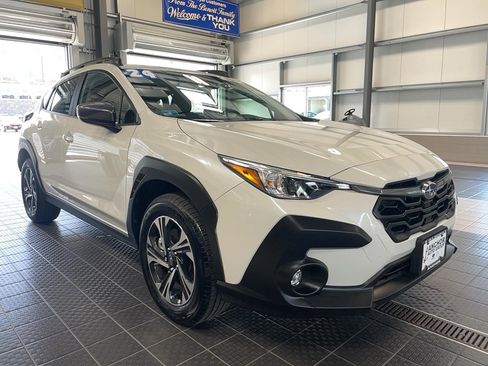 Used 2024 Subaru Crosstrek 2.0i Premium image 1