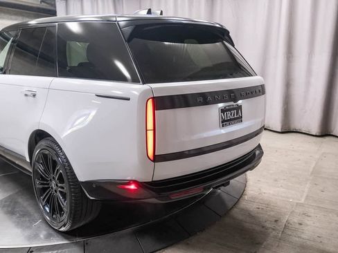 Used 2024 Land Rover Range Rover SE image 8