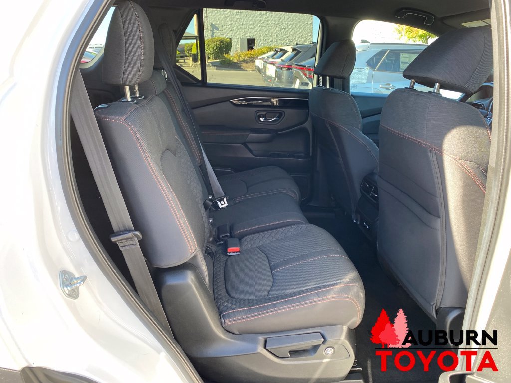Used 2023 Honda Pilot Sport image 20