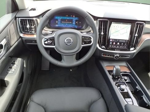 New 2026 Volvo V60 B5 Cross Country Plus w/ Climate Package AWD/4WD image 11