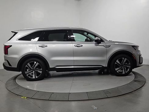 Used 2023 Kia Sorento EX image 7