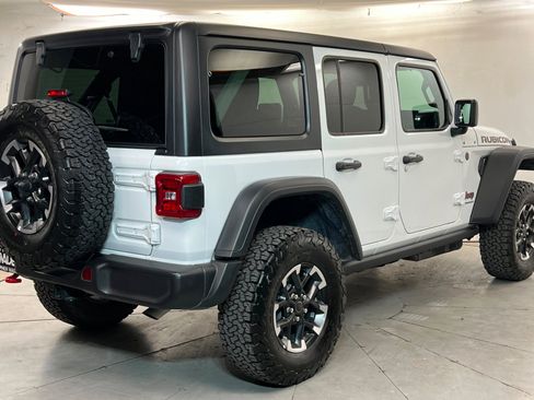 Used 2026 Jeep Wrangler Unlimited Rubicon AWD/4WD image 6