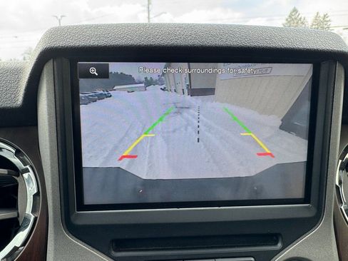 Used 2015 Ford F250 Lariat w/ Lariat Ultimate Package image 23