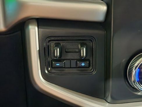 Used 2022 Ford Expedition XLT image 40