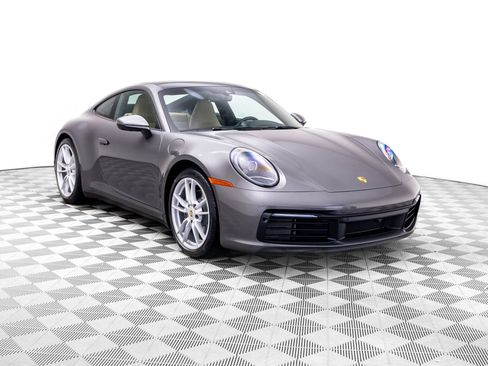 Used 2022 Porsche 911 Carrera RWD image 7