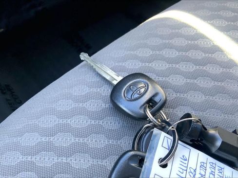 Certified 2022 Toyota Tacoma SR image 13