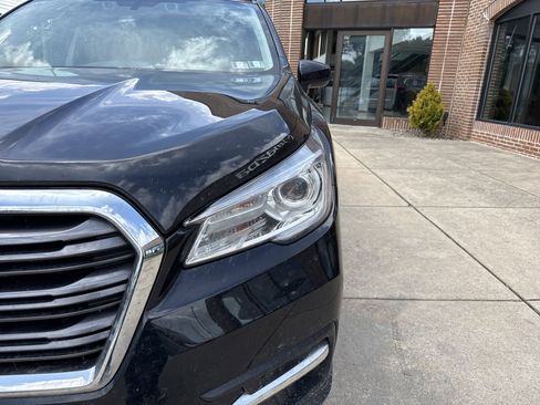 Used 2021 Subaru Ascent Premium w/ Convenience Package AWD/4WD image 18