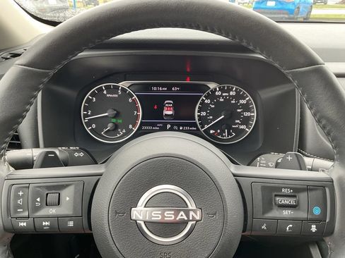 Used 2024 Nissan Rogue SV w/ SV Premium Package AWD/4WD image 13