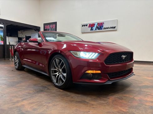 Used 2015 Ford Mustang Premium RWD image 3