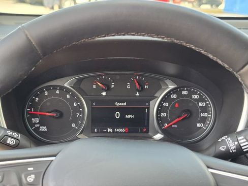 Used 2024 Chevrolet Equinox Premier FWD image 20