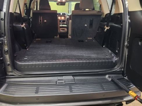 Used 2021 Lexus GX 460 Premium image 19