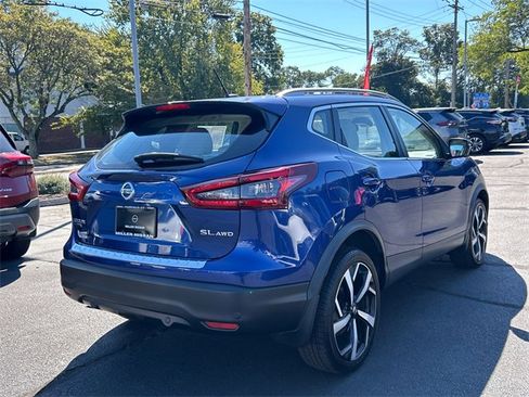 Certified 2022 Nissan Rogue Sport SL w/ Premium Package image 3