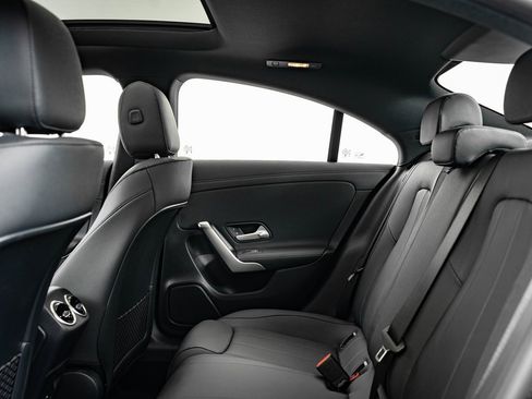 Certified 2025 Mercedes-Benz CLA 250 4MATIC image 36