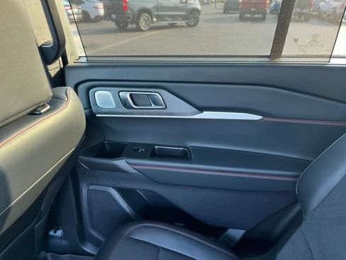 Used 2025 Ford Explorer ST AWD/4WD image 14