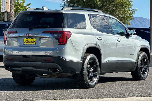 Used 2023 GMC Acadia AT4 w/ Preferred Package AWD/4WD image 4