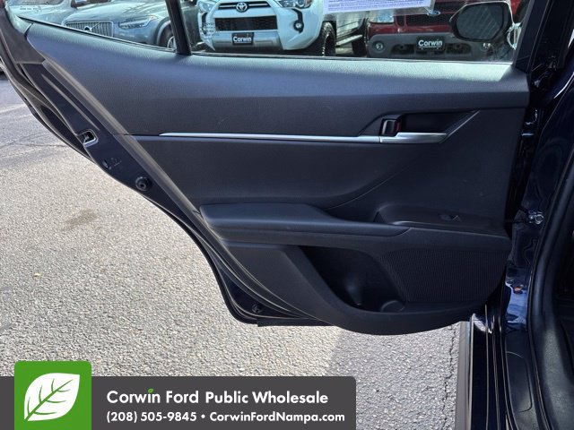 Used 2021 Toyota Camry SE w/ Cold Weather Package AWD/4WD image 27