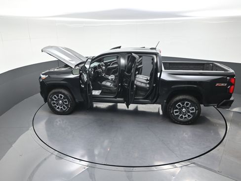 Used 2023 Chevrolet Colorado Z71 w/ Z71 Convenience Package 2 image 15