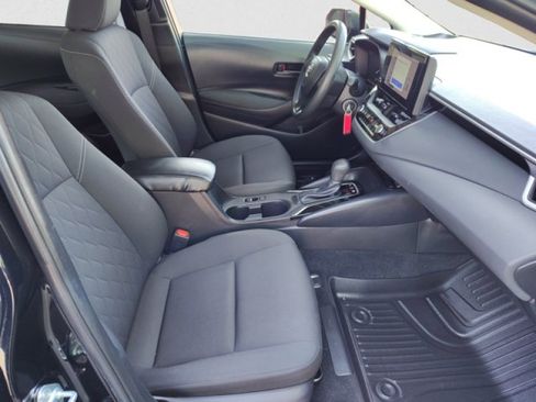 Used 2023 Toyota Corolla LE FWD image 19