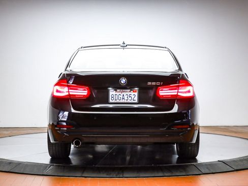 Used 2018 BMW 320i Sedan image 8