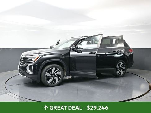 Used 2024 Volkswagen Atlas SE image 56