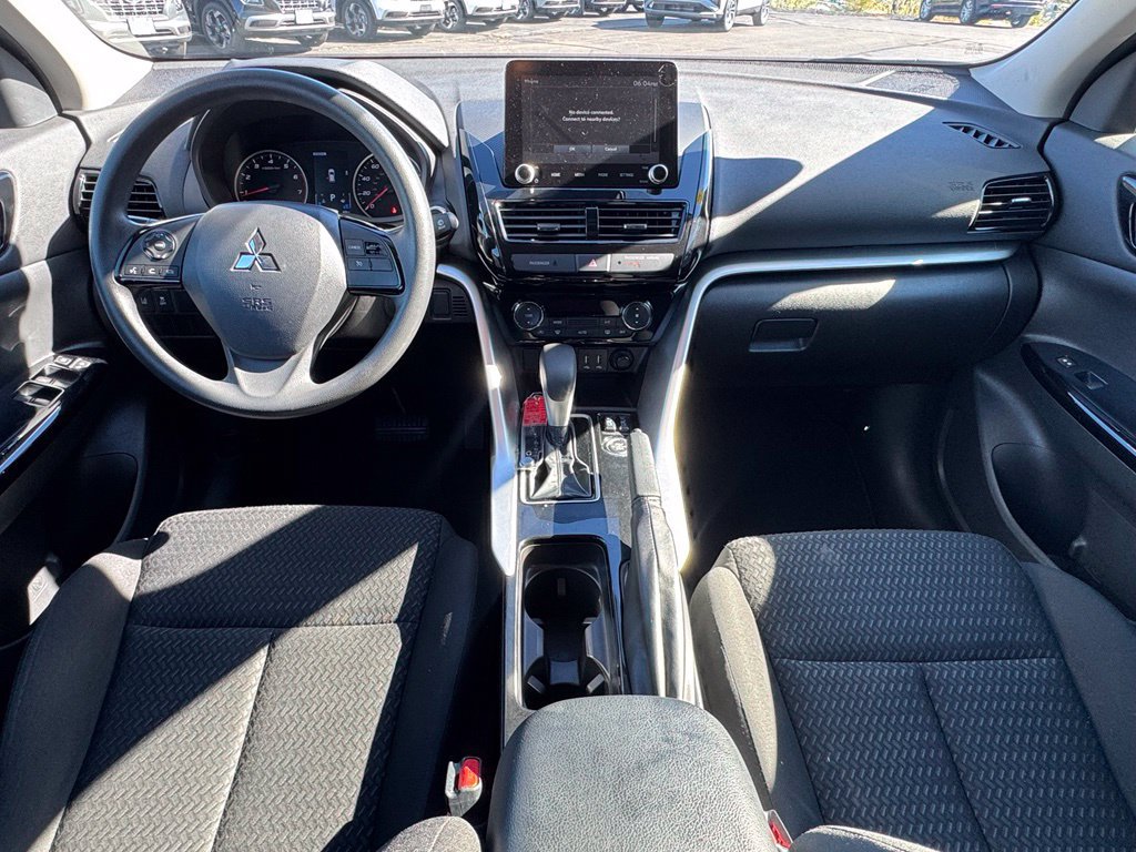 Used 2024 Mitsubishi Eclipse Cross LE AWD/4WD image 14