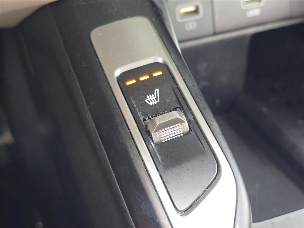 Certified 2023 Kia Sorento S FWD image 22