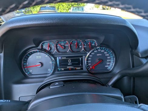 Used 2018 Chevrolet Tahoe LT AWD/4WD image 9