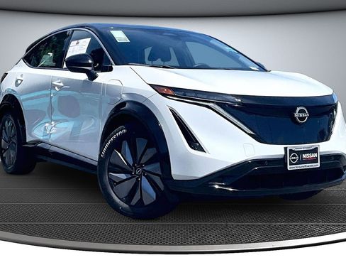 Used 2023 Nissan Ariya FWD image 1