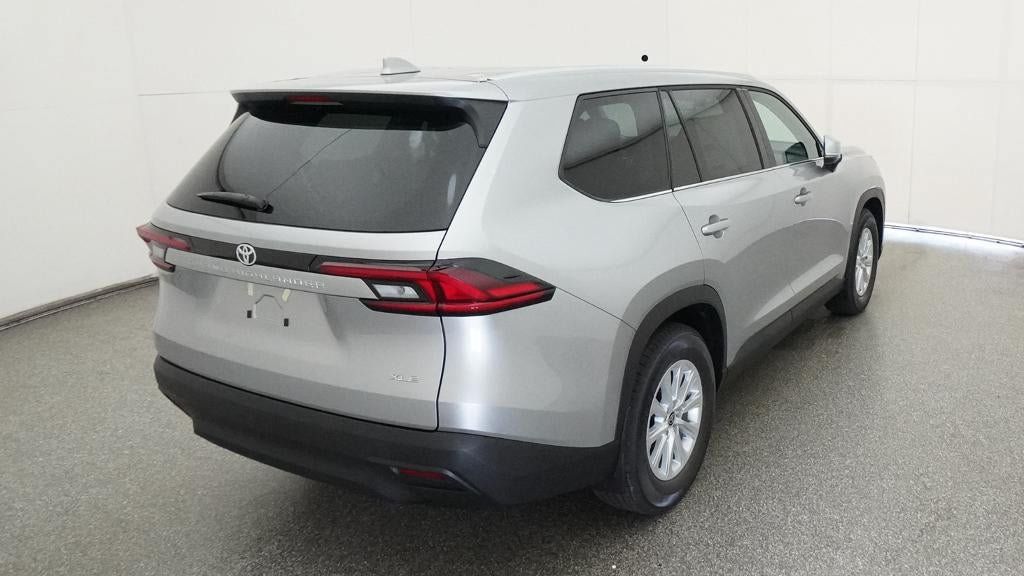 New 2026 Toyota Grand Highlander FWD image 8