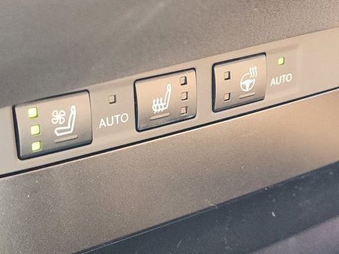 Used 2025 Lexus ES 350 w/ Premium Package FWD image 12