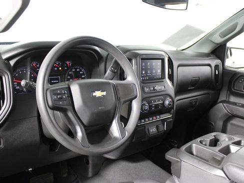 Used 2024 Chevrolet Silverado 1500 Custom image 31