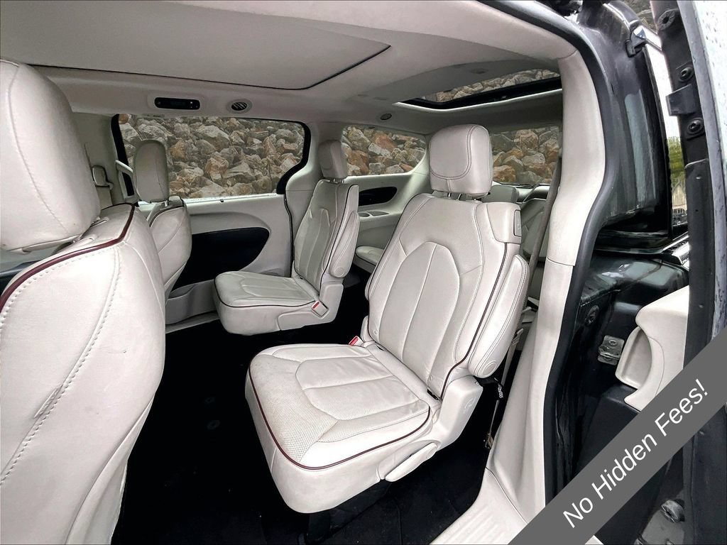 Used 2019 Chrysler Pacifica Limited FWD image 23