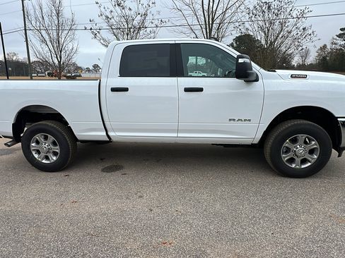 New 2026 RAM 2500 Big Horn image 7