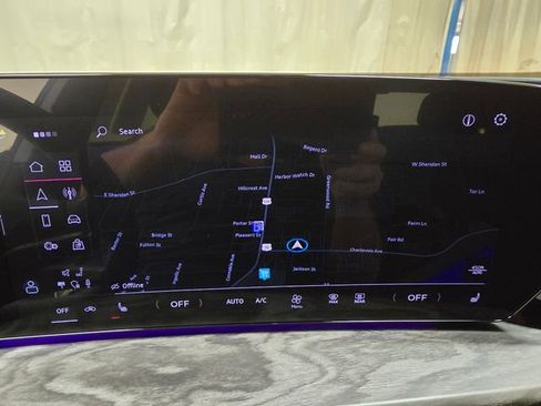 Used 2025 Audi Q5 Premium w/ Convenience Package image 18