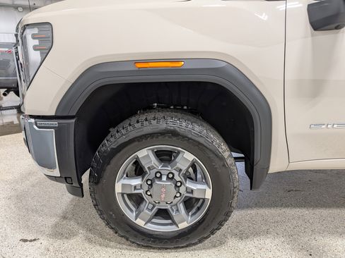 Used 2026 GMC Sierra 3500 SLE w/ SLE Value Package AWD/4WD image 10