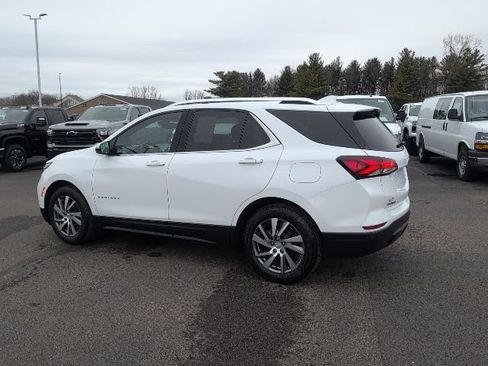 Used 2024 Chevrolet Equinox Premier image 4
