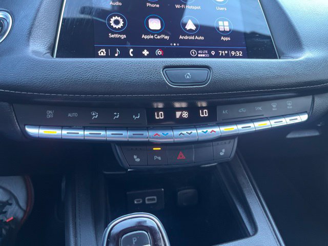 Used 2022 Cadillac XT4 Premium Luxury w/ Cold Weather Package FWD image 15