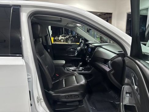 Used 2021 Chevrolet Traverse Premier w/ Redline Edition AWD/4WD image 42