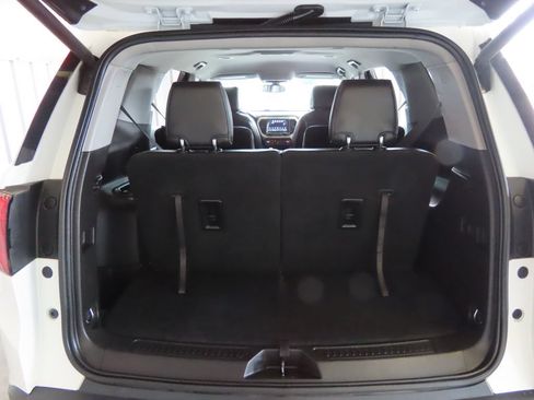 Used 2019 GMC Acadia SLT FWD image 28