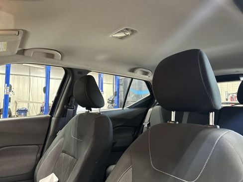 Used 2019 Nissan Kicks SV FWD image 20