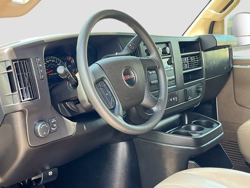 Used 2025 GMC Savana 2500 w/ Driver Convenience Package RWD image 9